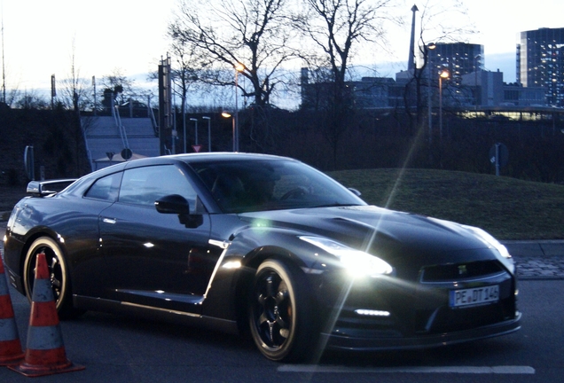 Nissan GT-R 2016 Black Edition