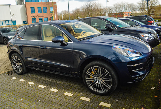 Porsche 95B Macan Turbo