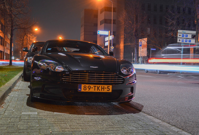 Aston Martin DBS Volante