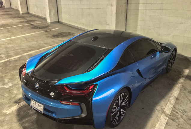 BMW i8