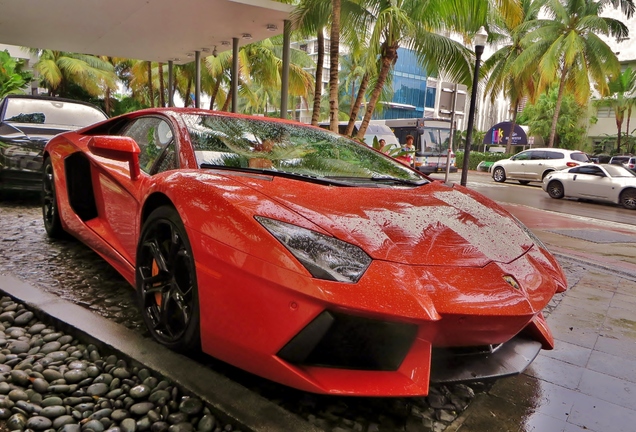 Lamborghini Aventador LP700-4