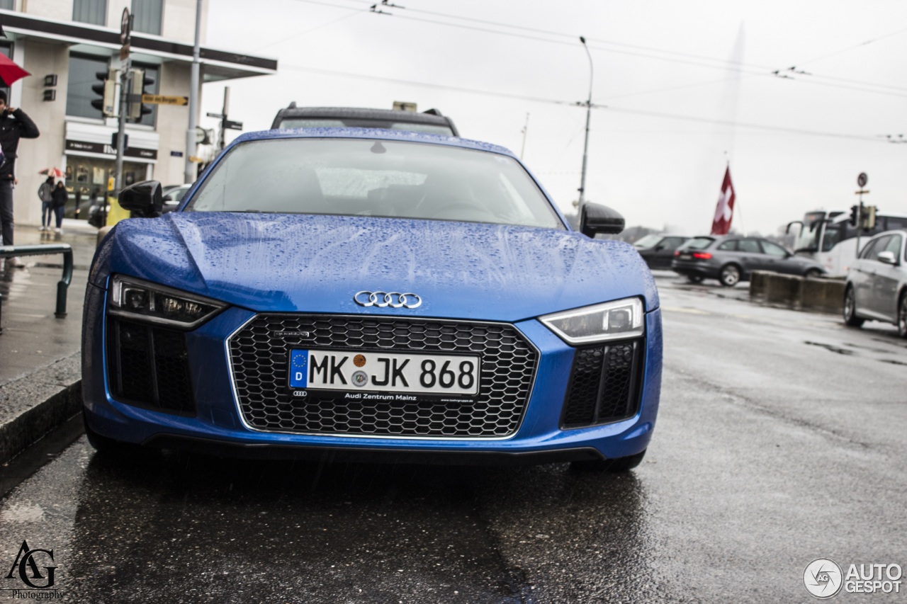 Audi R8 V10 Plus 2015