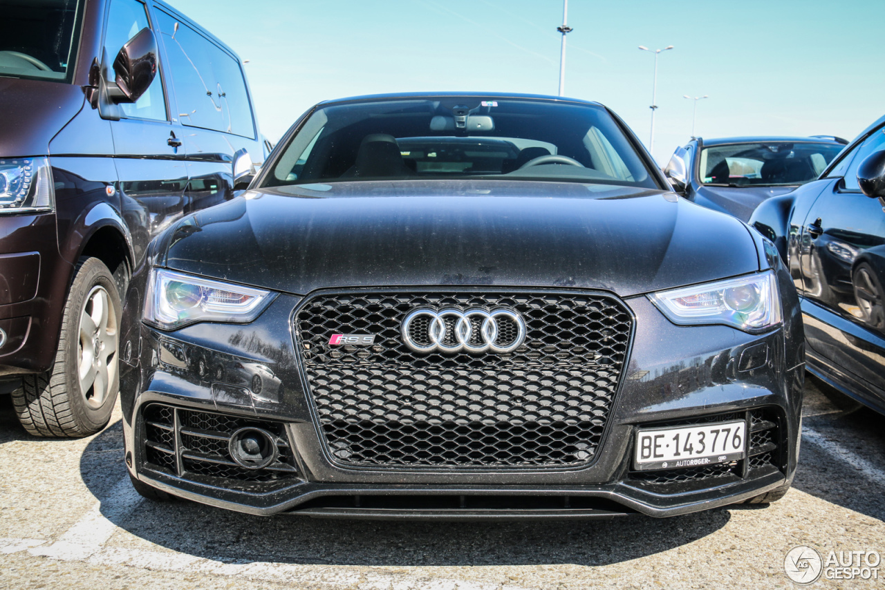 Audi RS5 B8 2012