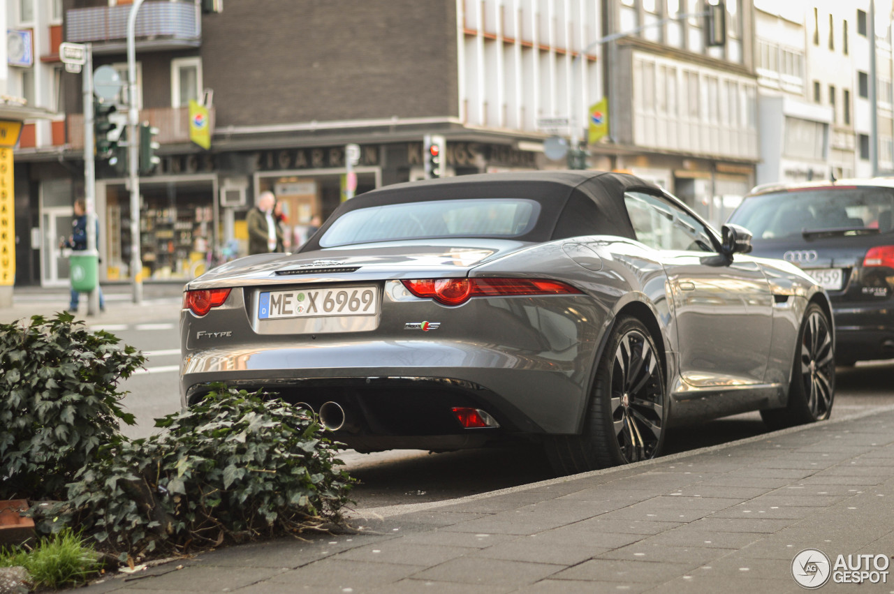 Jaguar F-TYPE S AWD Convertible