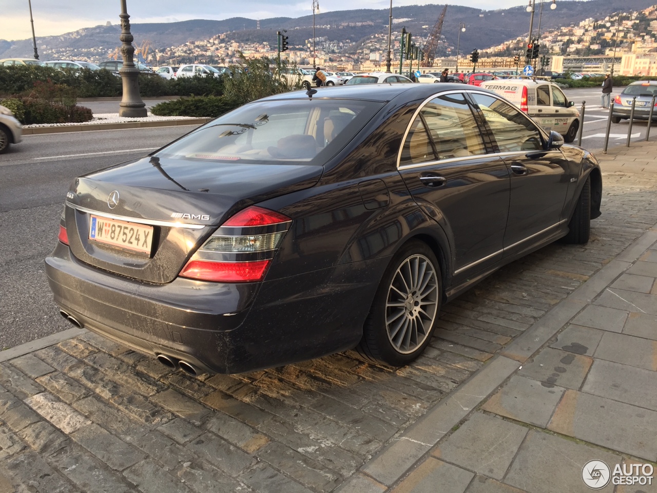 Mercedes-Benz S 63 AMG W221