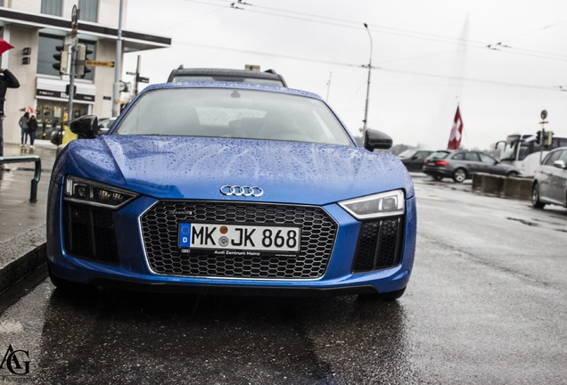 Audi R8 V10 Plus 2015