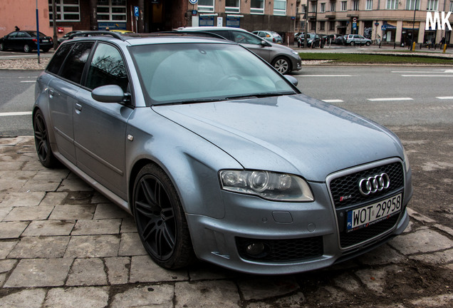 Audi RS4 Avant B7