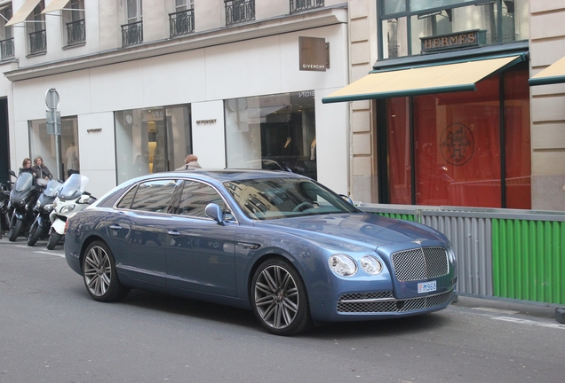 Bentley Flying Spur V8