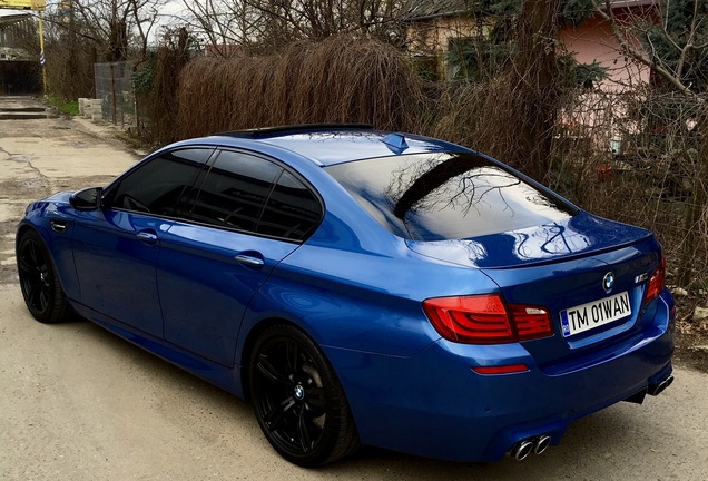 BMW M5 F10 2011