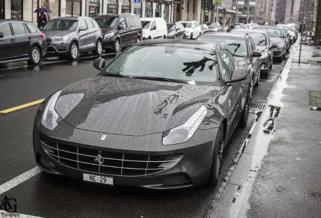 Ferrari FF