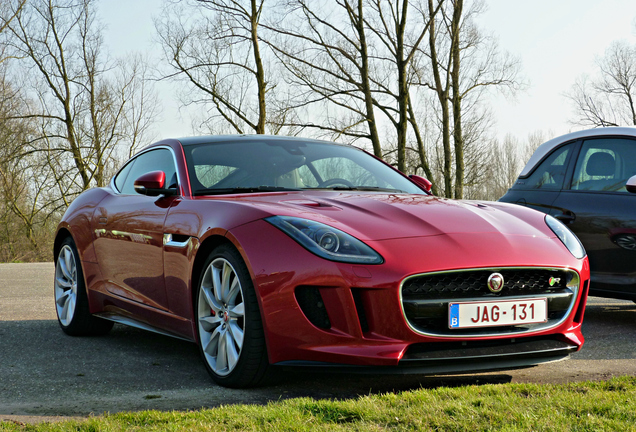 Jaguar F-TYPE R AWD Coupé