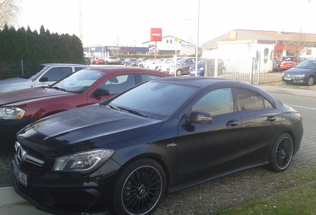 Mercedes-Benz CLA 45 AMG C117