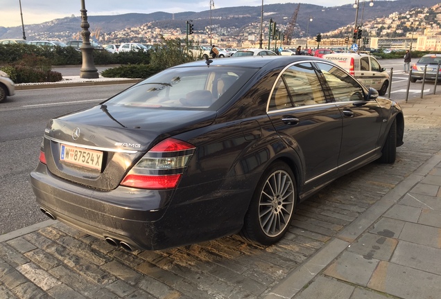 Mercedes-Benz S 63 AMG W221