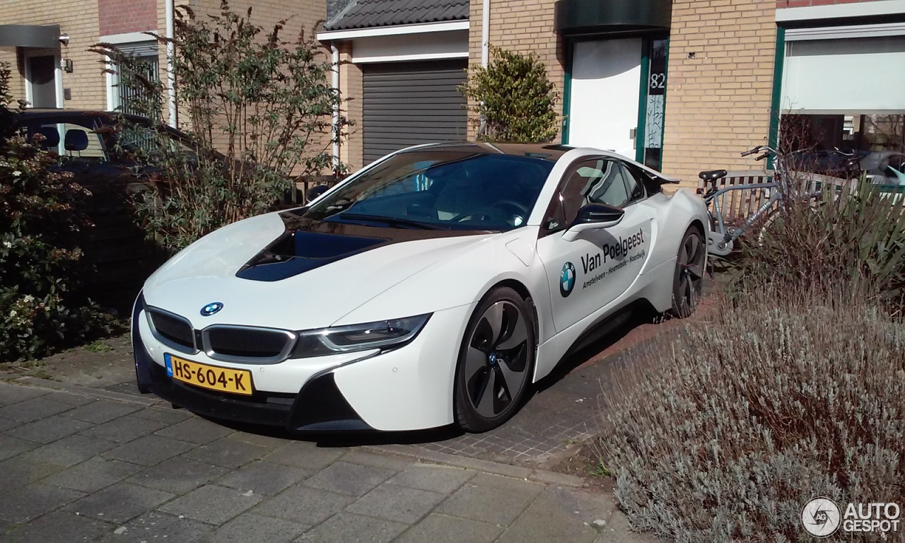 BMW i8