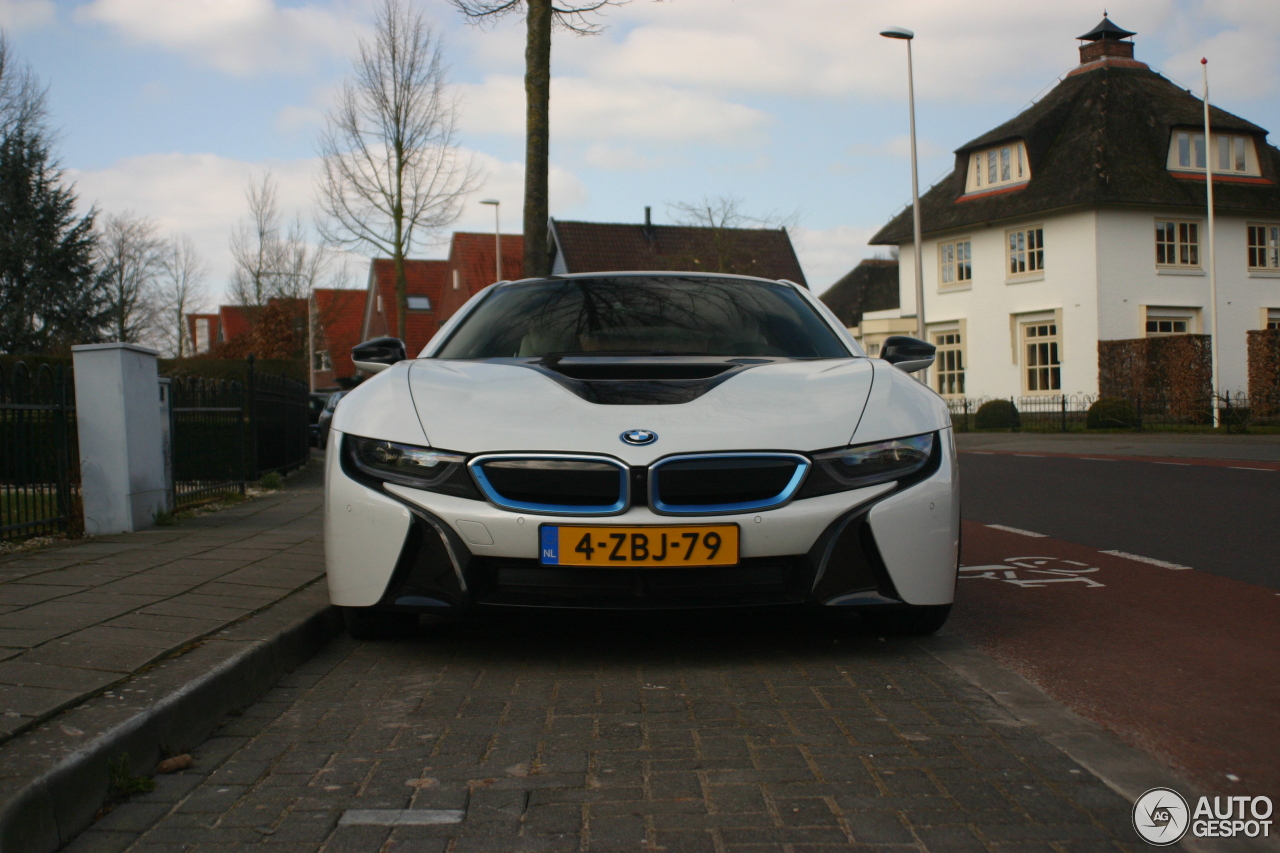 BMW i8