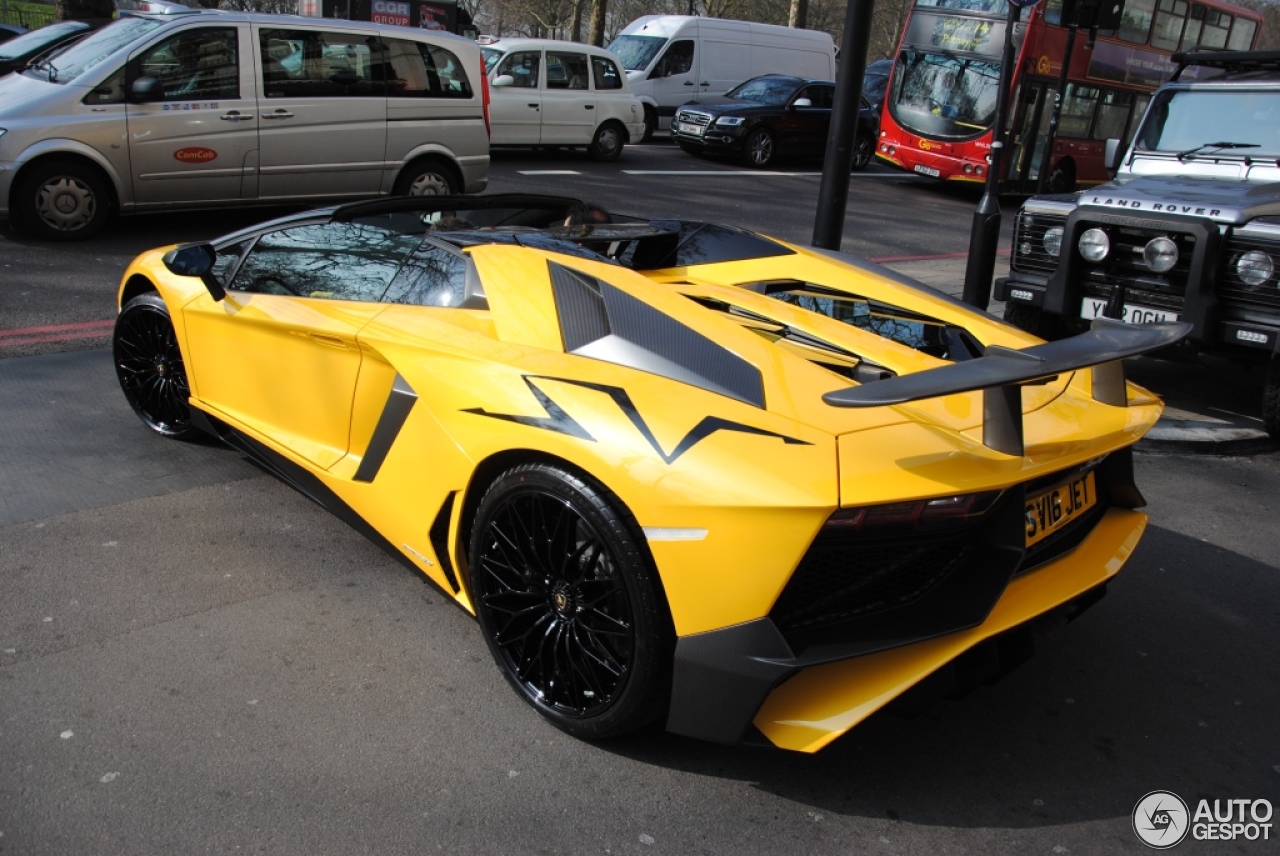 Lamborghini Aventador LP750-4 SuperVeloce Roadster