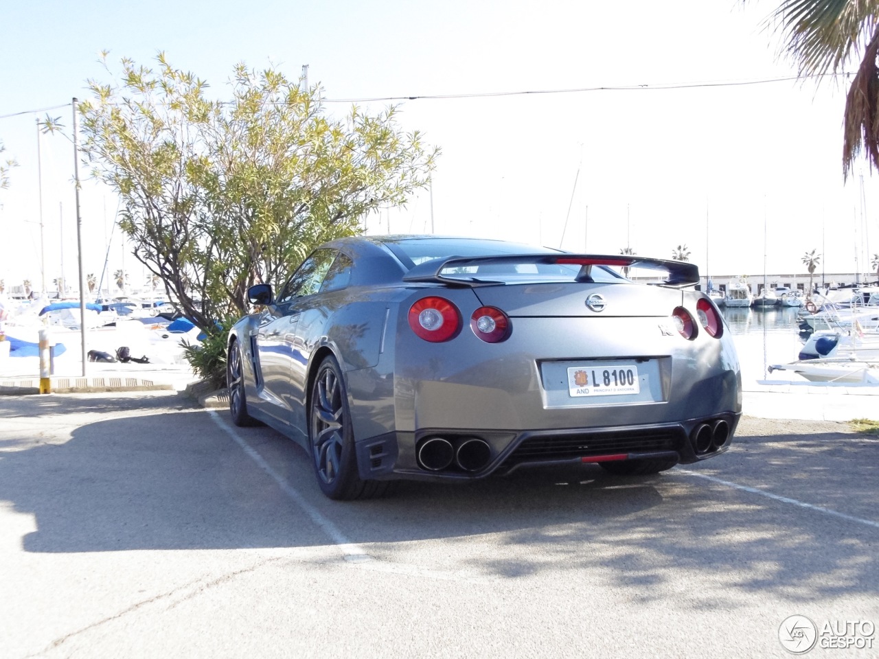 Nissan GT-R 2013 Gentleman Edition