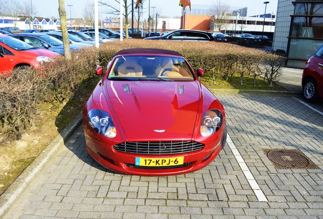 Aston Martin DB9 Volante