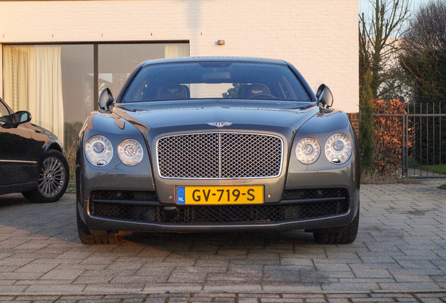 Bentley Flying Spur V8