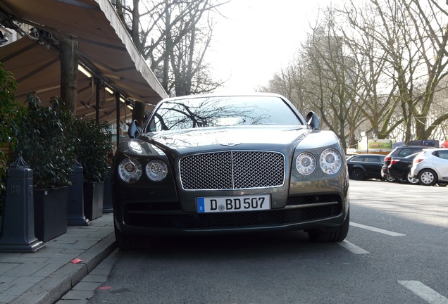 Bentley Flying Spur V8