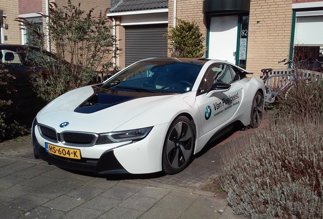 BMW i8