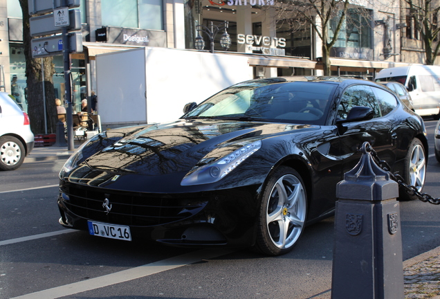 Ferrari FF