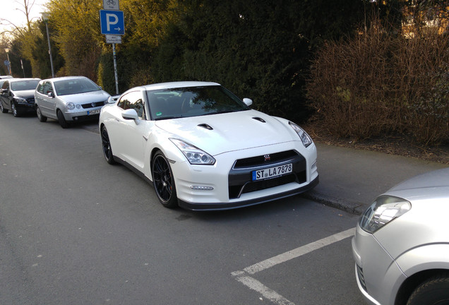 Nissan GT-R 2014