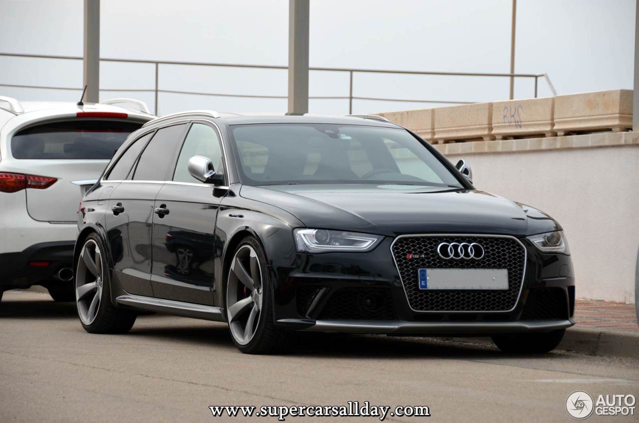 Audi RS4 Avant B8