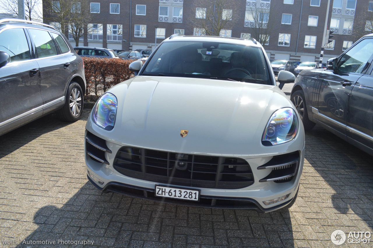 Porsche 95B Macan Turbo