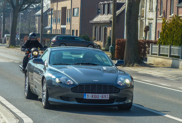 Aston Martin DB9