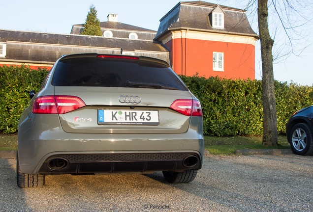 Audi RS4 Avant B8