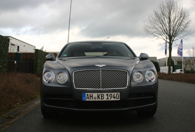 Bentley Flying Spur V8