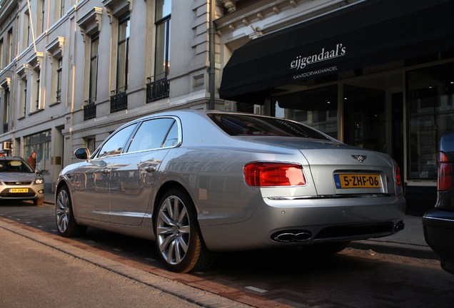 Bentley Flying Spur V8