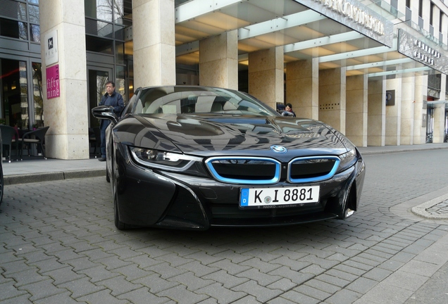 BMW i8