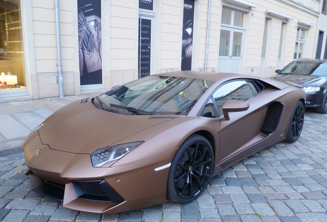 Lamborghini Aventador LP700-4