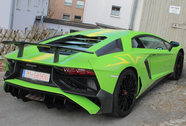 Lamborghini Aventador LP750-4 SuperVeloce