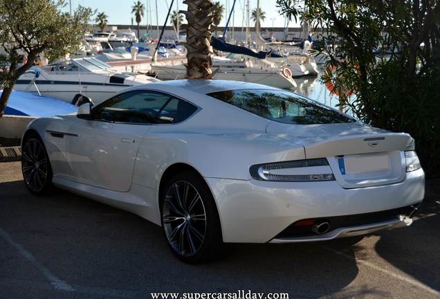 Aston Martin DB9 2013