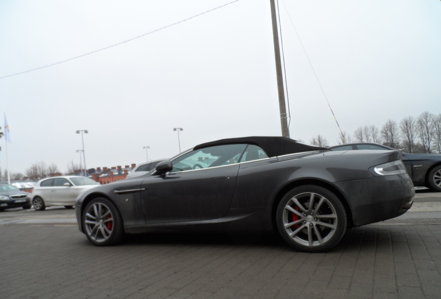 Aston Martin DB9 Volante 2010