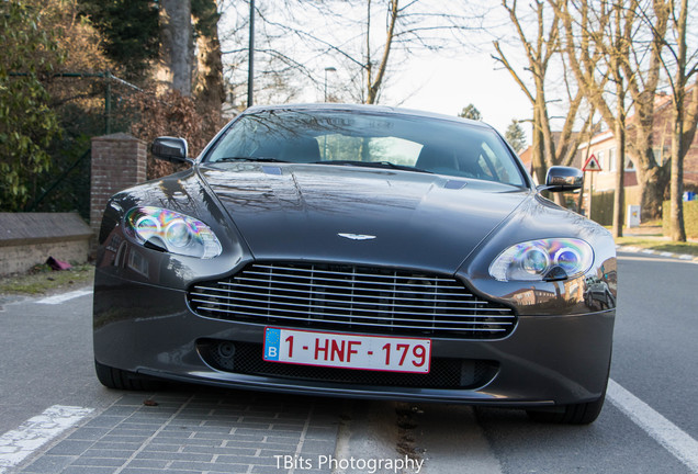 Aston Martin V8 Vantage