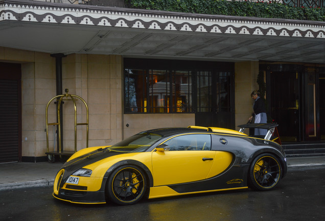 Bugatti Veyron 16.4 Oakley Design