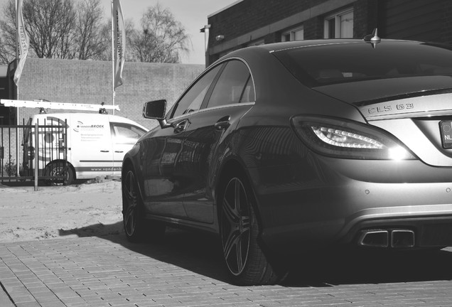 Mercedes-Benz CLS 63 AMG C218