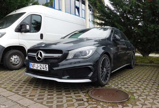 Mercedes-Benz CLA 45 AMG C117