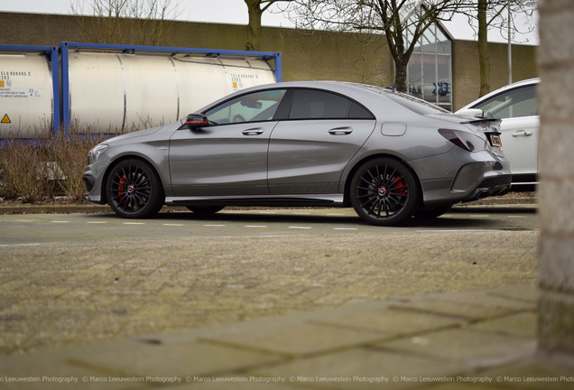 Mercedes-Benz CLA 45 AMG Edition 1 C117