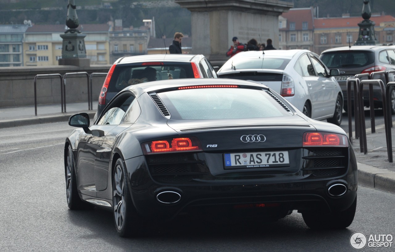 Audi R8 V10