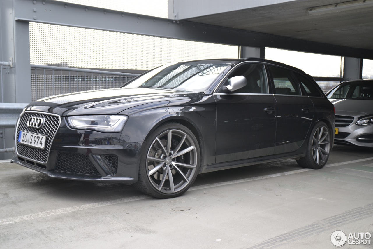 Audi RS4 Avant B8