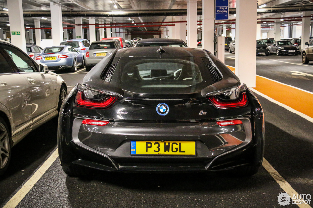 BMW i8