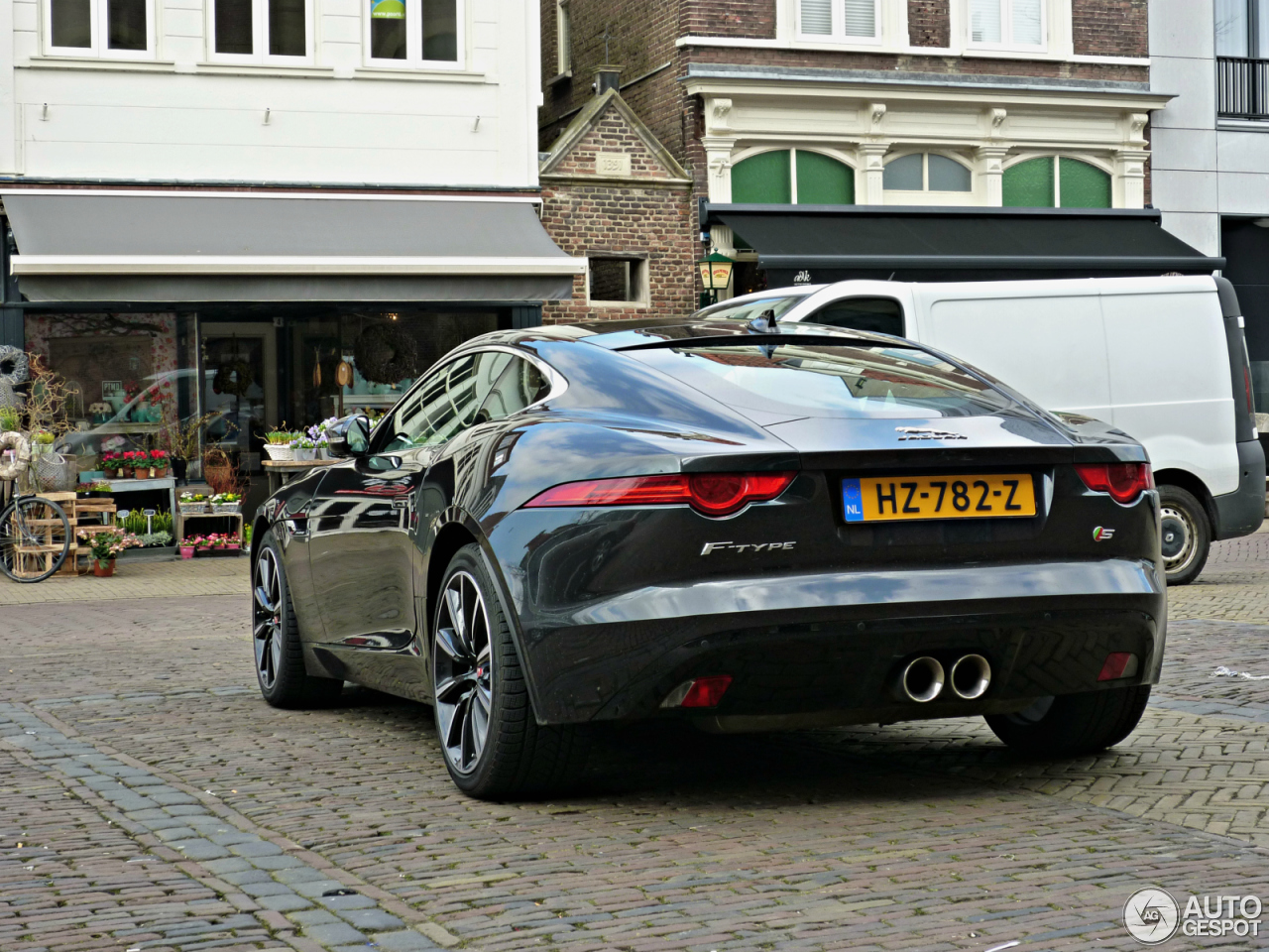 Jaguar F-TYPE S Coupé