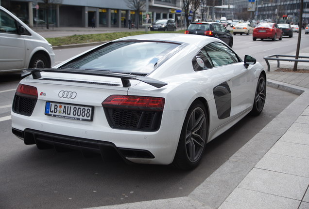 Audi R8 V10 Plus 2015