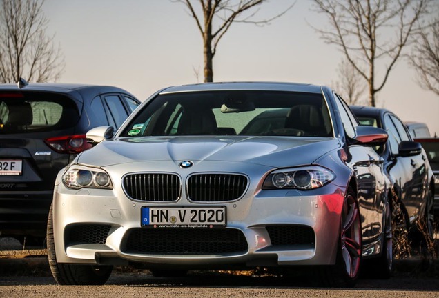 BMW M5 F10 2011