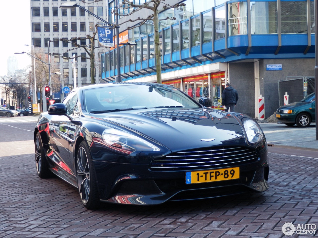 Aston Martin Vanquish 2013